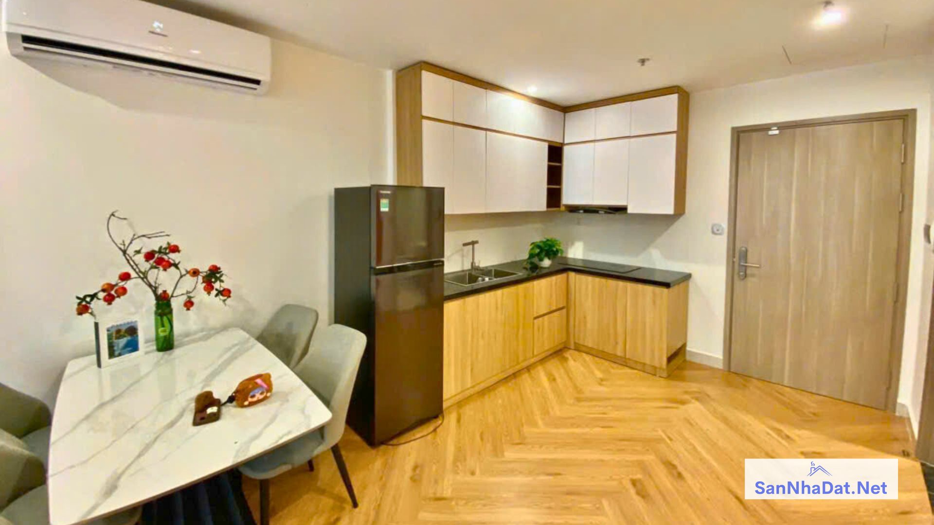 Ban Can Ho 1N DT 43M Tai Vinhomes Grand Park 2
