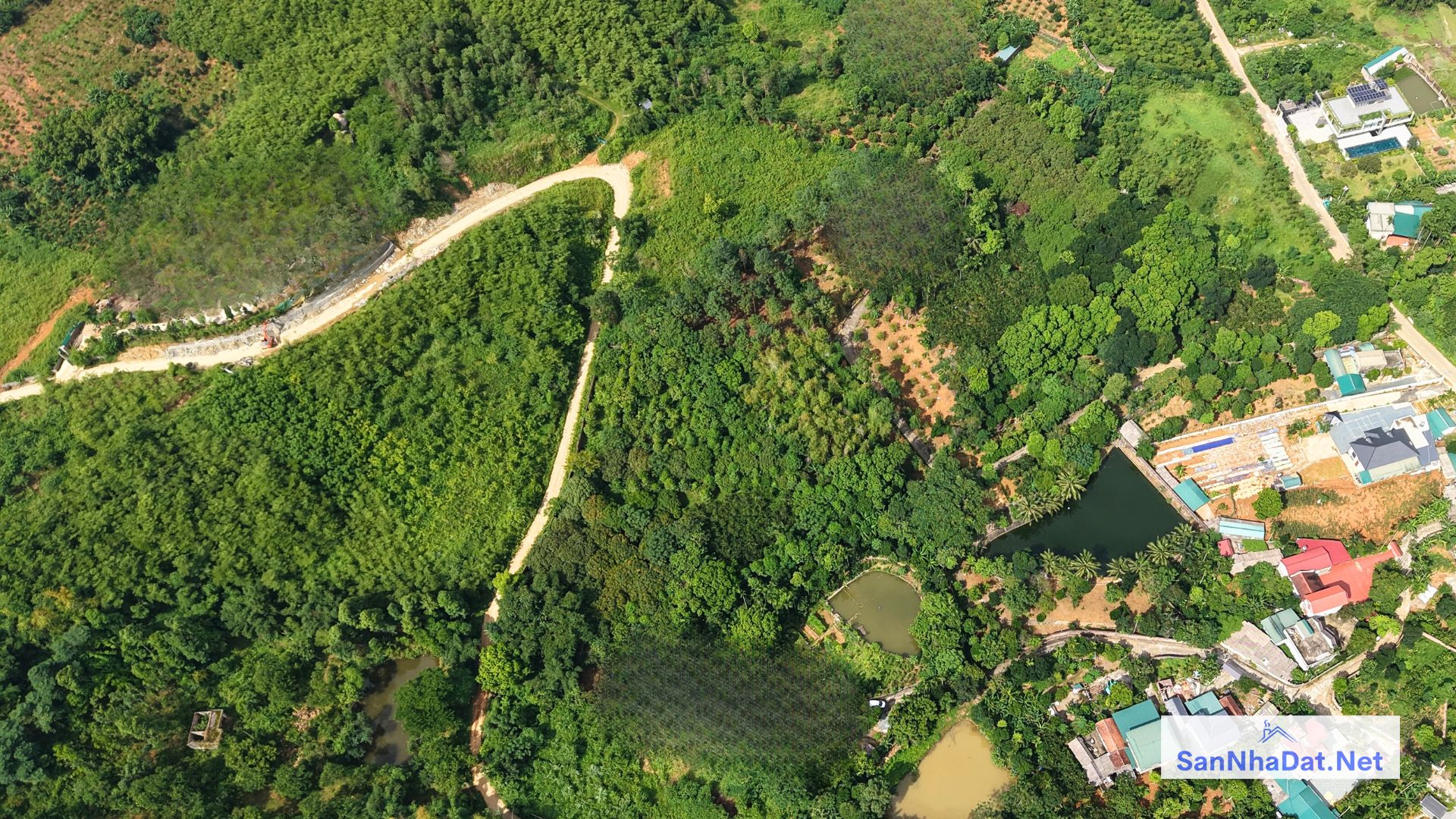 Ban Dat DT 1.4HA Tai Dong Xuan Quoc Oai Ha Noi 2
