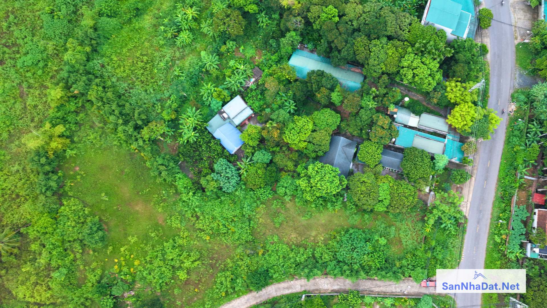 Ban Manh Dat DT 4000M Tai Phu Cat 4