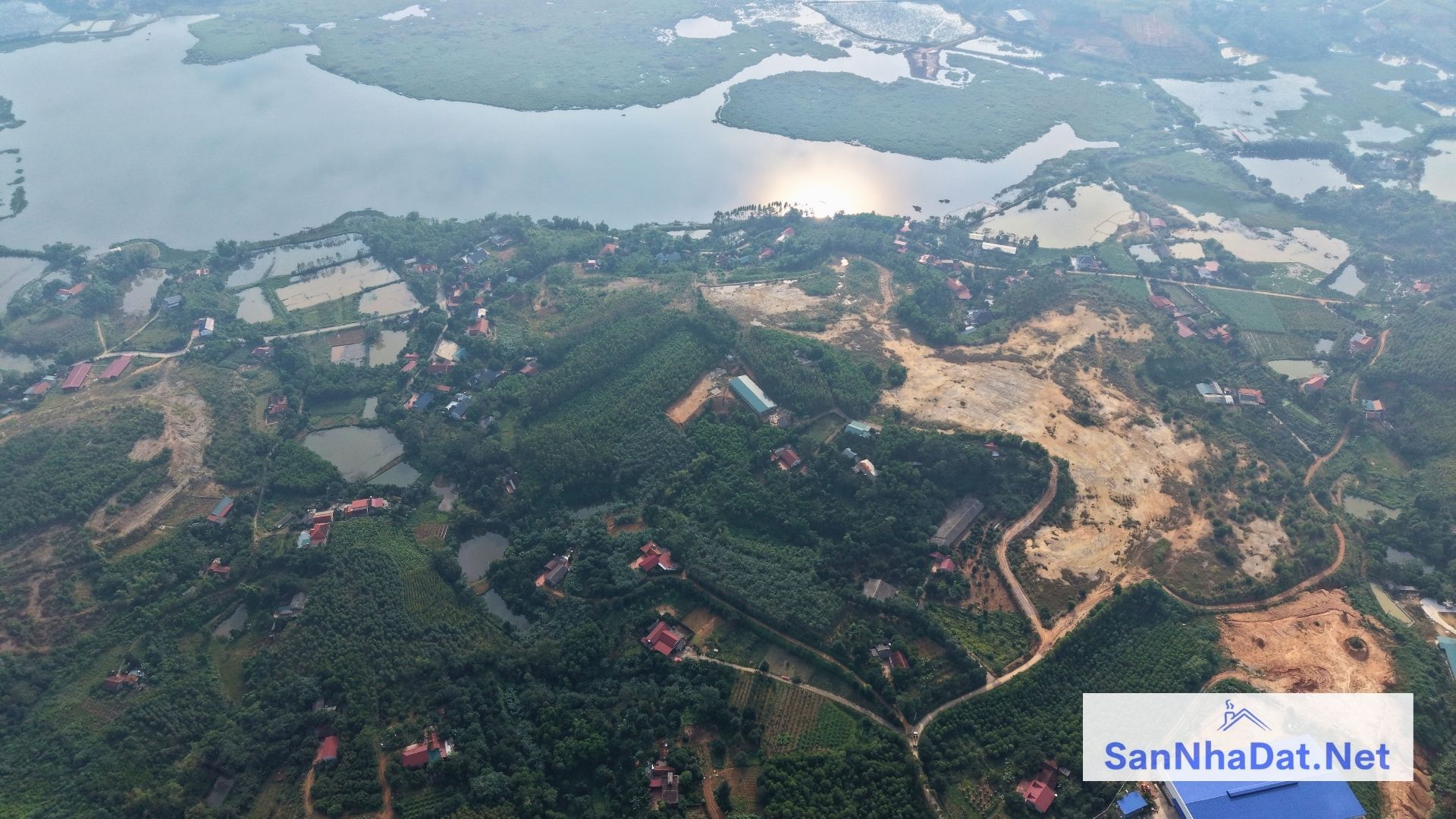 100 HA Co 30 HA Ho trong Dat